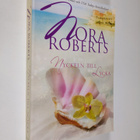 Nora Roberts : Nyckeln till lycka - pikkukuva 1