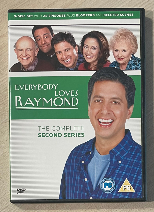 Kaikki rakastavat Raymondia: Kausi 2 (5DVD)