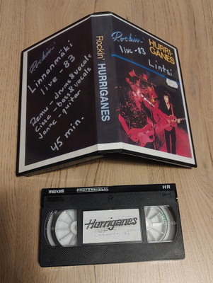 Rockin' Hurriganes live -83 VHS