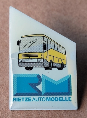 Linja-auto pinssi bussi bus onnikka