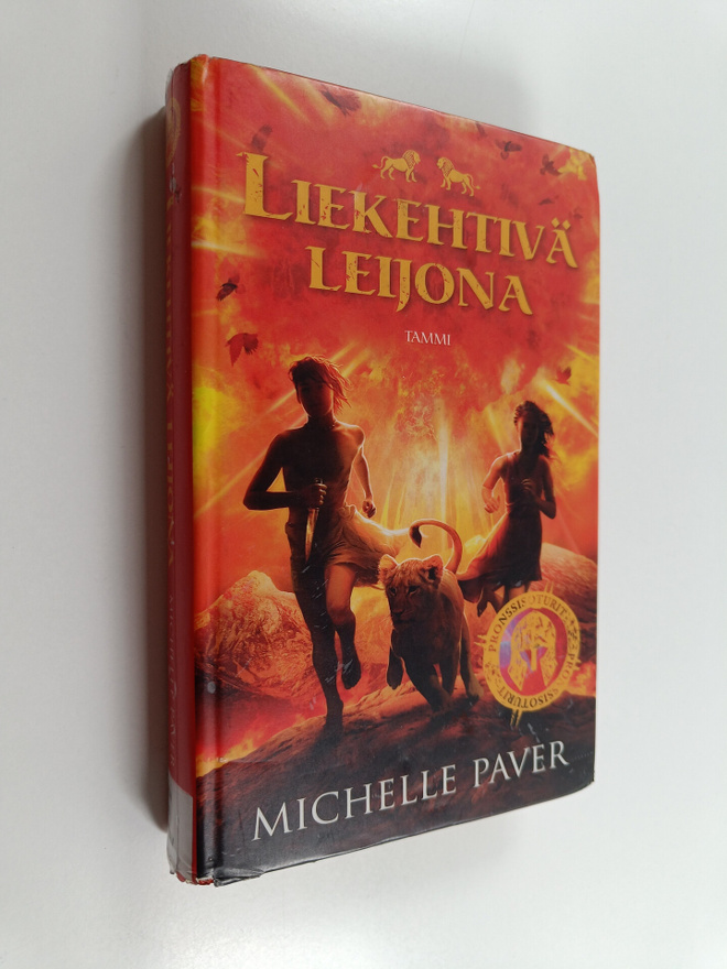 Michelle Paver : Liekehtivä leijona