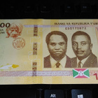 Burundi 10000 francs 2018-19 UNC - pikkukuva 1