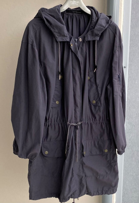 Calvin Klein - uusi vuoreton hupullinen parkatakki , L /XL .