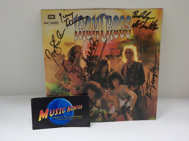 IRONCROSS - TOO HOT TO ROCK EX+/EX+ 7" + BÄNDIN NIMMARIT