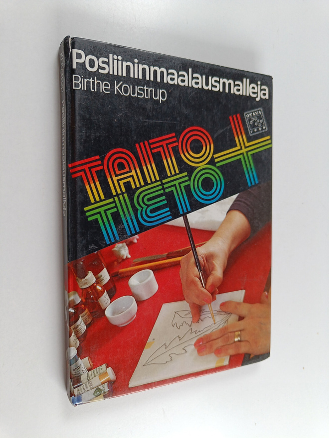 Birthe Koustrup : Posliininmaalausmalleja
