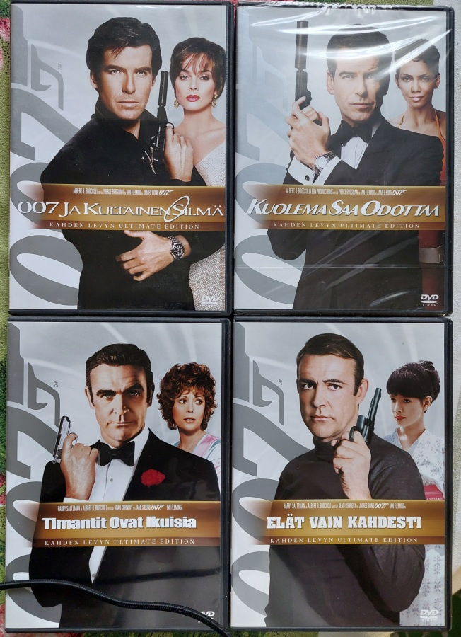 James Bond:  4 kpl   Kaikki  2levyn julkaisuja  !