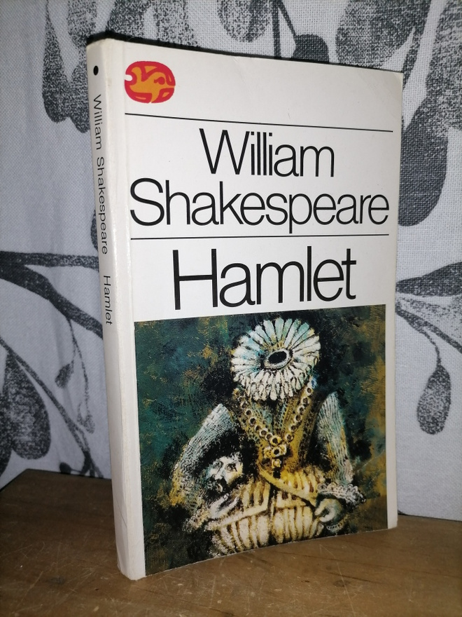 William Shakespeare - Hamlet - suom. Veijo Meri