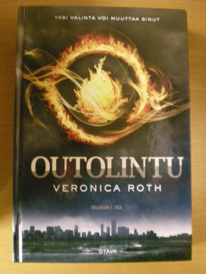 Veronica Roth: Outolintu