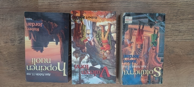 Robert Jordan 3 ajan pyörä pokkaria