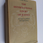 Shabtai Rosenne : The International Court of Justice - An... - pikkukuva 1