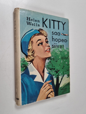 Helen Wells : Kitty saa hopeasiivet