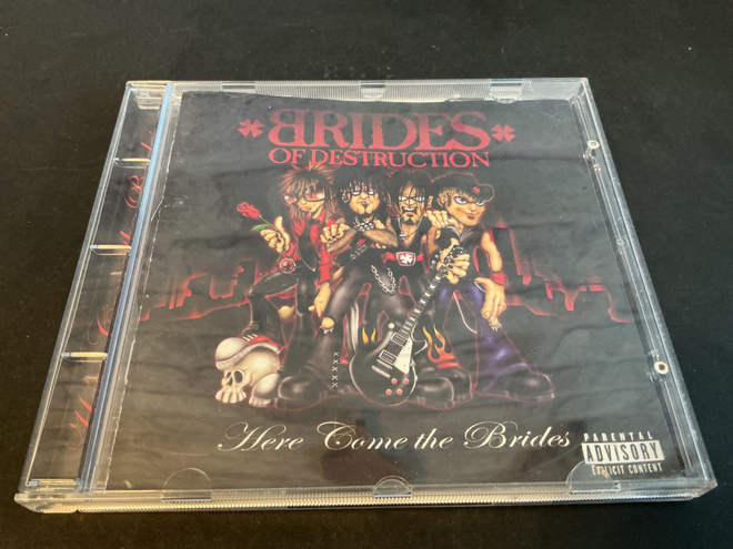 BRIDES OF DESTRUCTION: Here Come The Brides Lp levy