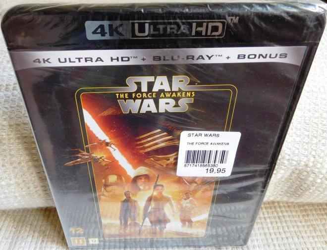 Star Wars - The Force Awakens 4K (uusi) [4K UHD + Blu-ray]