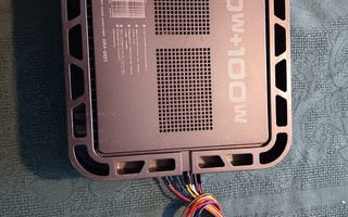 Stereovahvistin Pioneer GM 201 vuodelta 1986