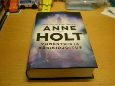 Anne Holt: Yhdestoista käsikirjoitus