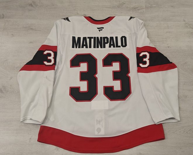 Ottawa game worn pelipaita #33 Matinpalo
