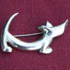 Mäyräkoira -aiheinen rintakoru - pikkukuva 1