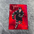 Matias Maccelli 2022-23 Metal Precious Metals Gems Red /100 - pikkukuva 1