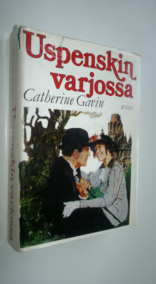 Gatherine Gavin : Uspenskin varjossa