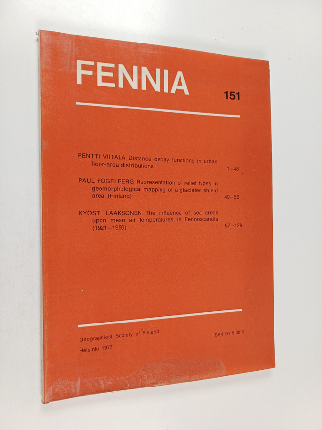Fennia 151 : Distance deacay functions in urban floor-are...