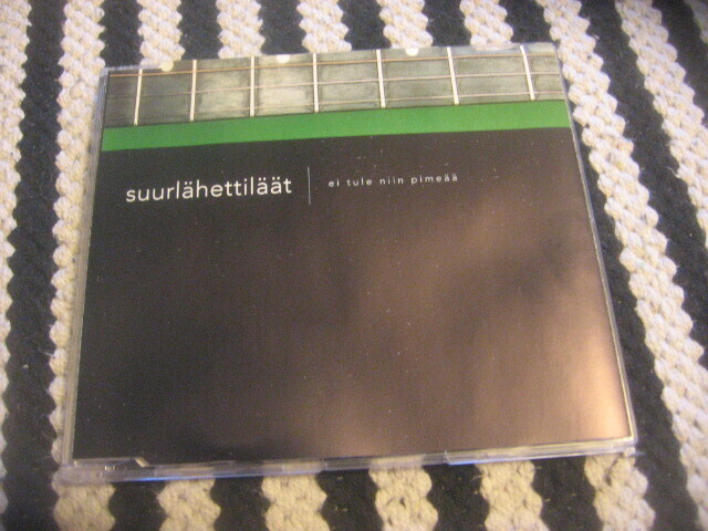 Suurlähettiläät - Ei tule niin pimeää (cds)