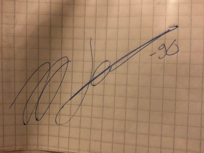 Jyrki "JJ Lehto" Järvilehto nimikirjoitus paperilla