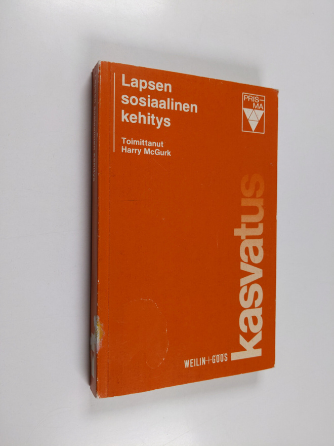 Harry (toim.) McGurk : Lapsen sosiaalinen kehitys