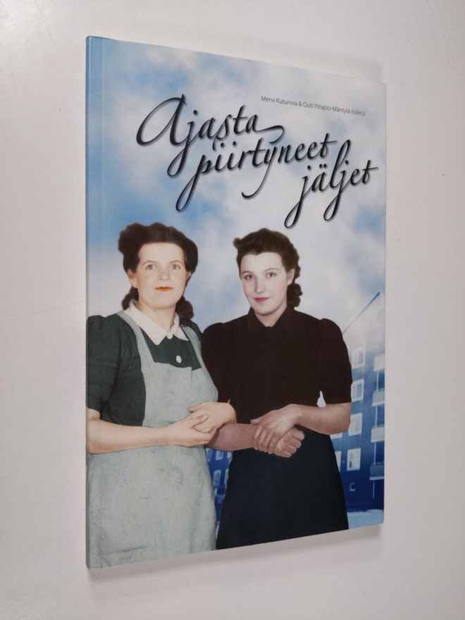Ajasta piirtyneet jäljet