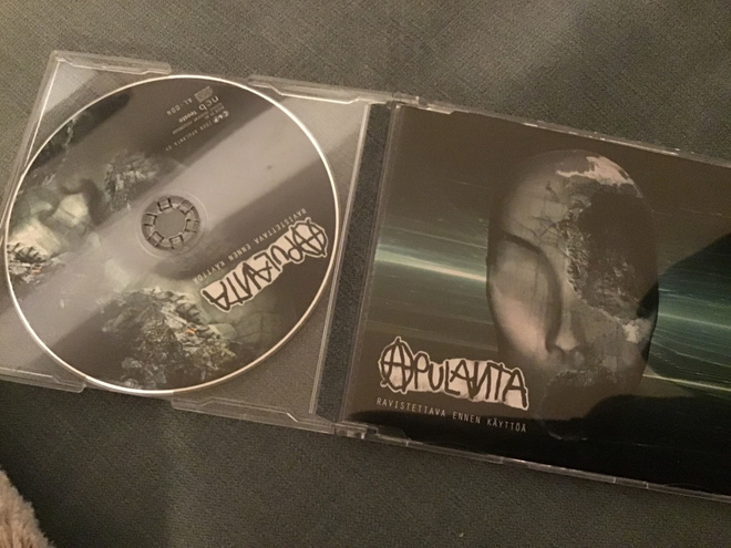 Apulanta . Ravistettava ennen käyttöä CDS single