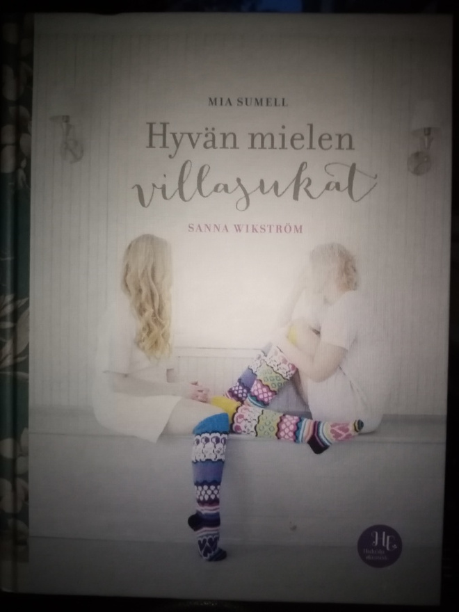 SUMELL :  Hyvän mielen villasukat ( SIS POSTIKULU)