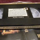 Vhs  fix  TUHANSIEN HIMOJEN LUOSTARI - pikkukuva 3