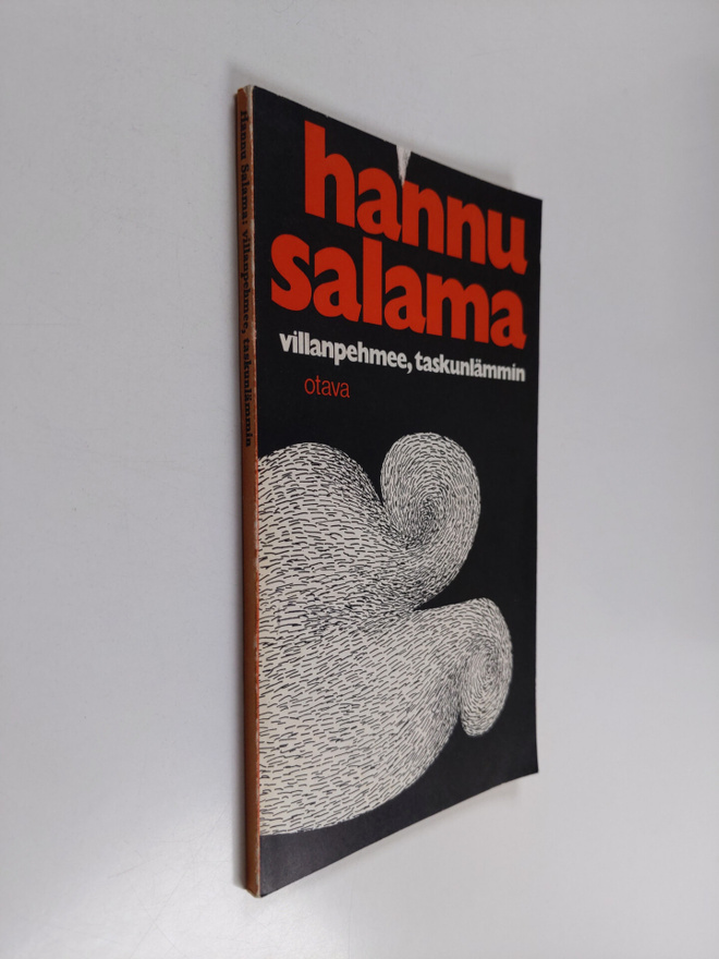 Hannu Salama : Villanpehmee, taskunlämmin : runoja