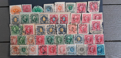 RUOTSI VANHAA (ennen 1900) LEIMATTUJA postimerkkejä 46 kpl