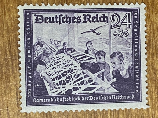 SAKSA REICH 1944 POSTIN TYÖNTEKIJÖIDEN YHTEISÖ**