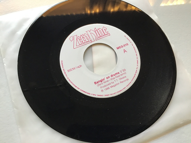 Zero Nine . Bangin’ on drums 7” single lp vinyyli