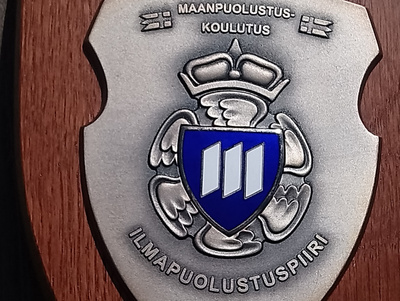 Ilmailumerkki.  Halkaisija - 167 mm, Leveys - 123 mm.