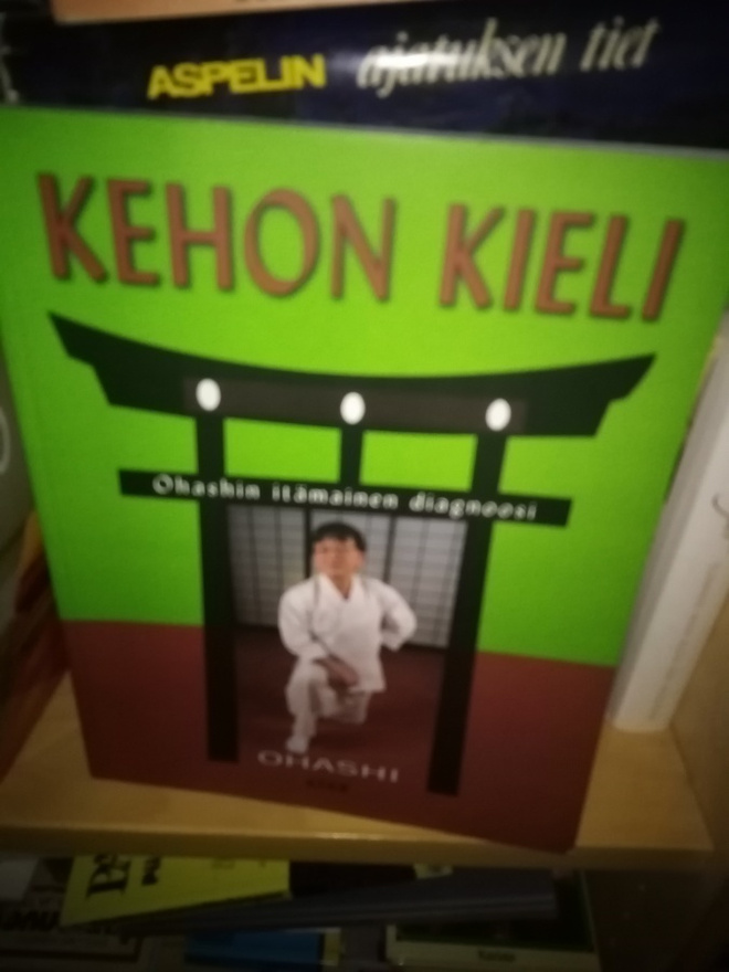 OHASHI :  KEHON KIELI ( SIS POSTIKULU)