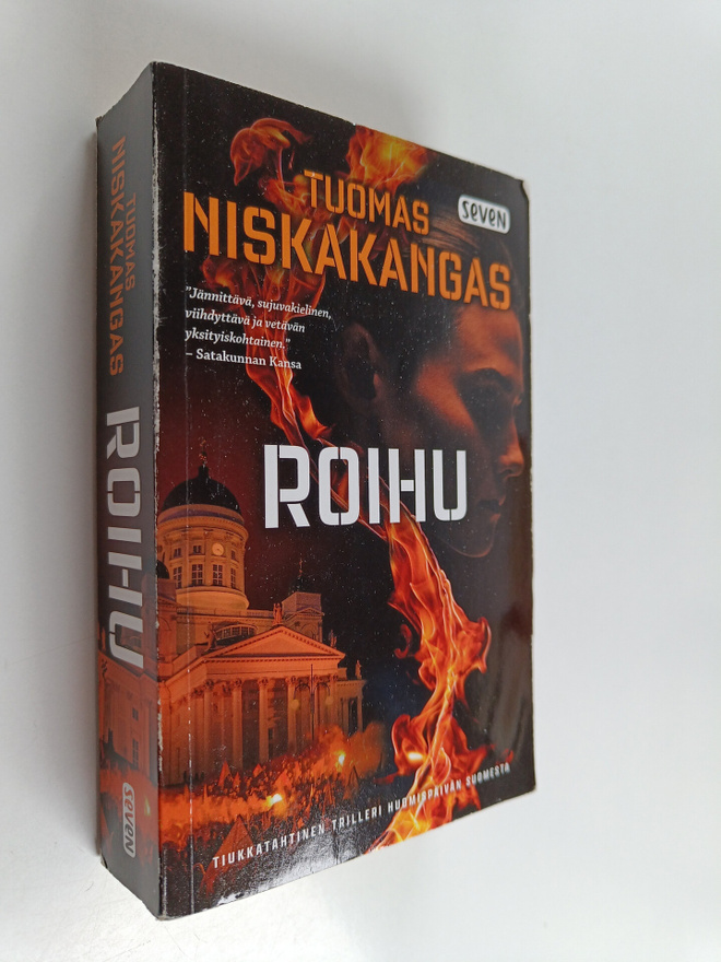 Tuomas Niskakangas : Roihu