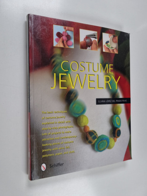 Elvira Lopez Del Prado Rivas : Costume Jewelry