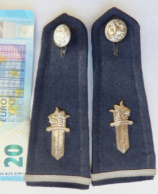 VANHAT Olkalaatat Poliisi