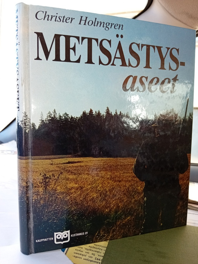 Holmgren : Metsästysaseet ( SIS POSTIKULU )