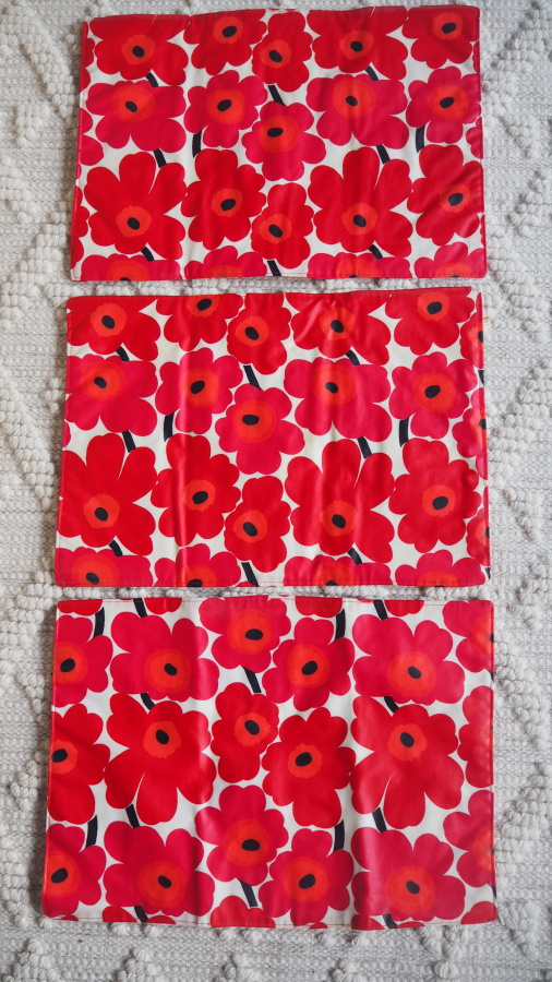 3 kpl MARIMEKKO UNIKKO (kääntö)tabletit, 45 x 32 cm