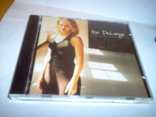 Ilse DeLange: World of hurt CD  (Sis.postikulut )
