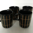 Marimekko Oiva Tiiliskivi mukit 4 kpl, Musta- kulta 2,5 dl - pikkukuva 2