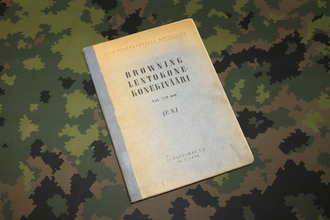 Käsikirja Browning lentokonekonekivääri 1940