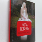 Nora Roberts : Hiljaisuuden laakso - pikkukuva 1