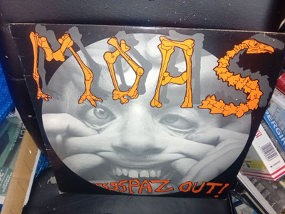 12" EP : THE MOAS : SPAZ OUT ! ( SIS POSTIKULU )