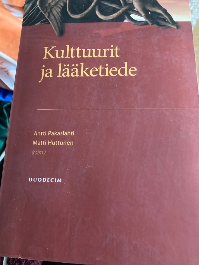 KULTTUURIT JA LÄÄKETIEDE