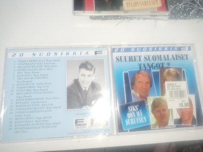 20 Suosikkia - Suuret Suomalaiset Tangot 2