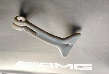 KONEPELLIN AUKAISUKAHVA MERCEDES W124